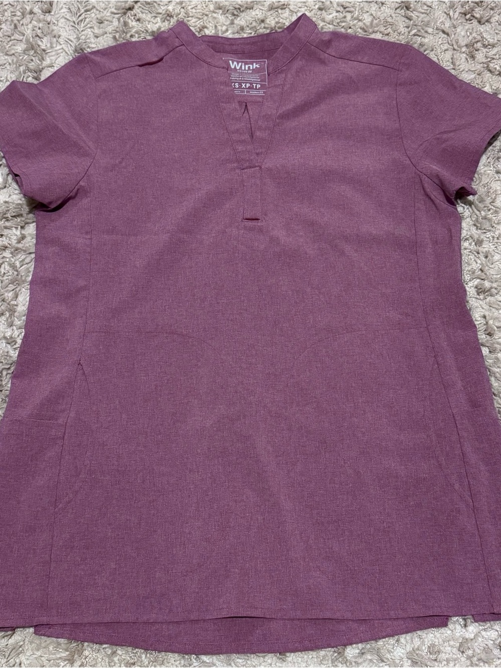 Wink Short Sleeve V-Neck Top in Plum